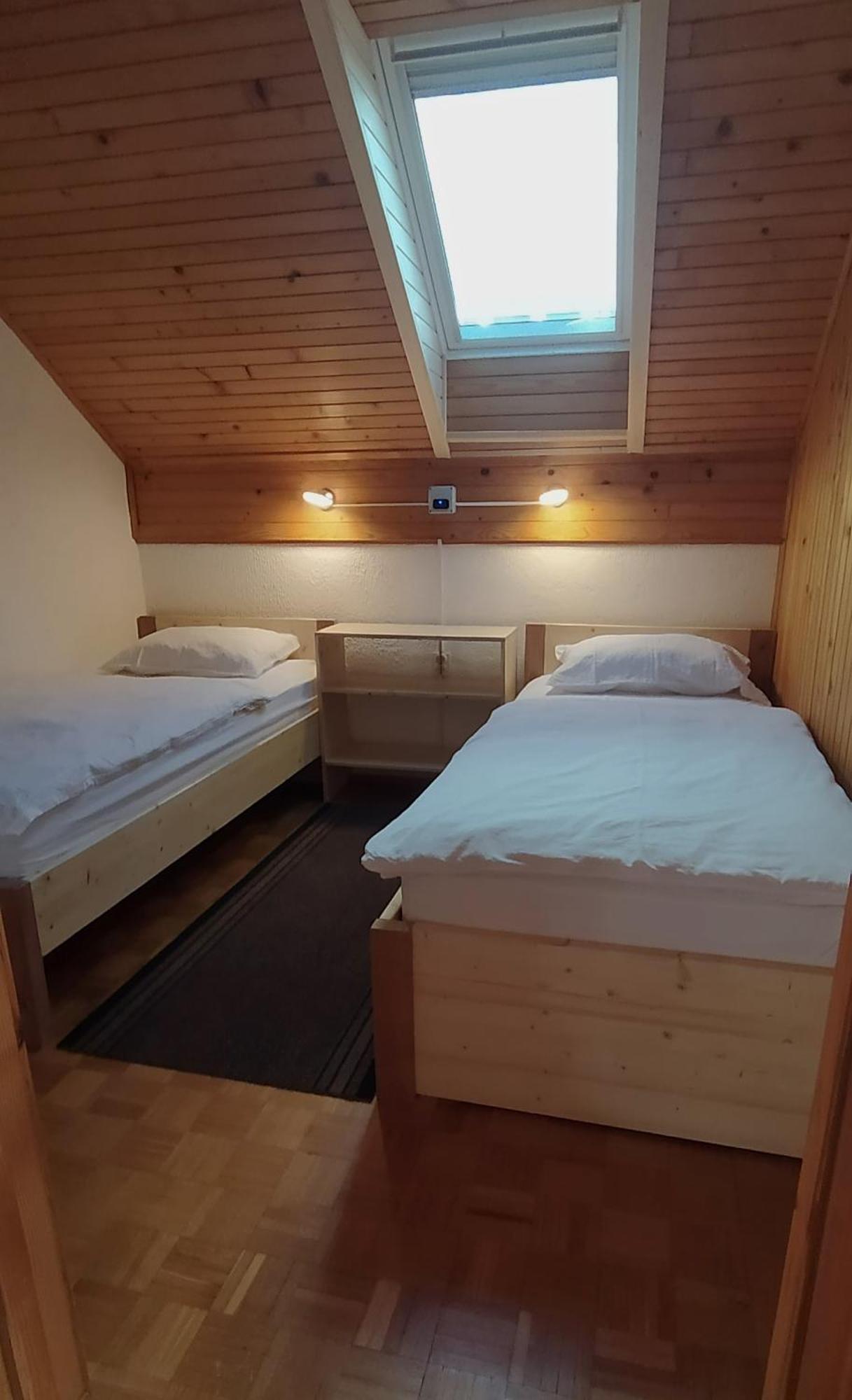 Apartment Jezerka Cerknica Bagian luar foto